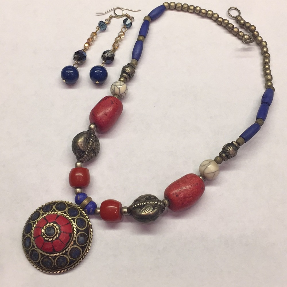 Necklace and earring combo